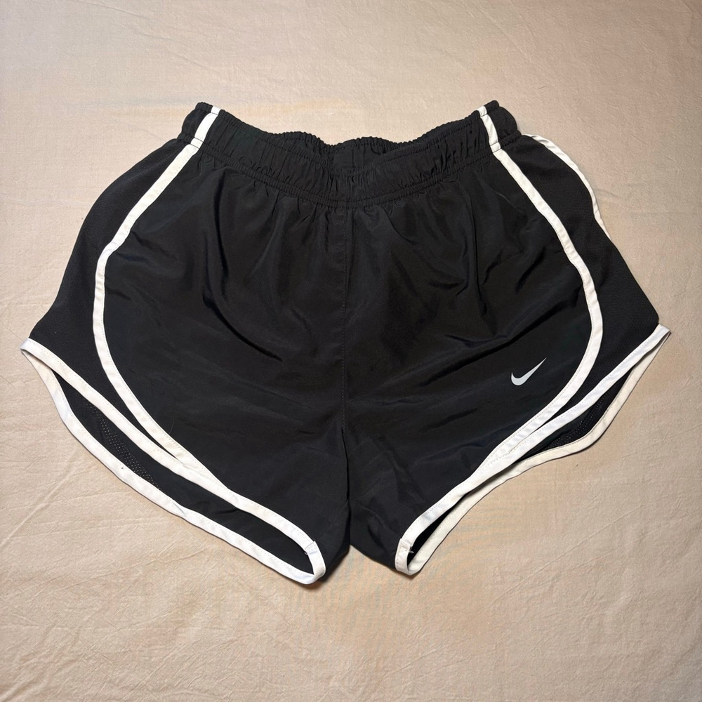 Women's Nike Black & White Dri-FIT Athletic Shorts S‎